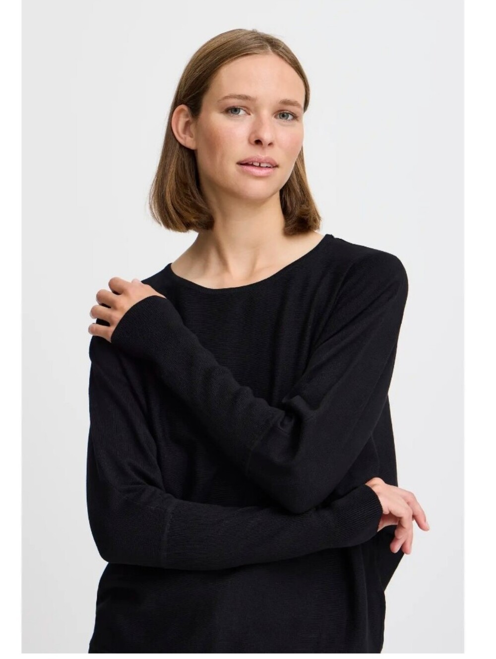 NWT B.Young Classic Black Batwing Crewneck Sweater Large
